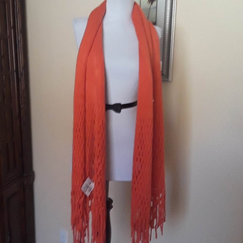 Style 101 Scarf - Picture 4 of 6